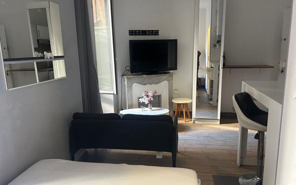 Appartement à vendre    2 pièces • 20 m2 Nice