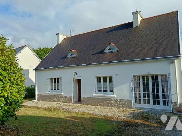 Combrit, commune de 4000 habitants entre calme de la campagne avec toutes les commodités à prox...