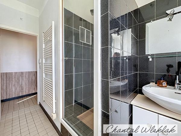 Maison à vendre à AUBENAS (07) - Terrain plat 5868 m² -