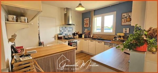 Maison rénovée, grand garage attenant