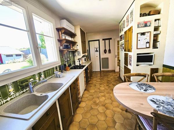 Maison à vendre à La Membrolle-sur-Choisille dans l'Indre-et-Loire (37390), ref : 013/1462   
LUYNES