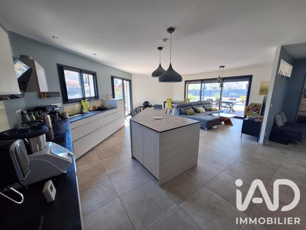 Maison à vendre 5 pièces 120 m² Beauvallon