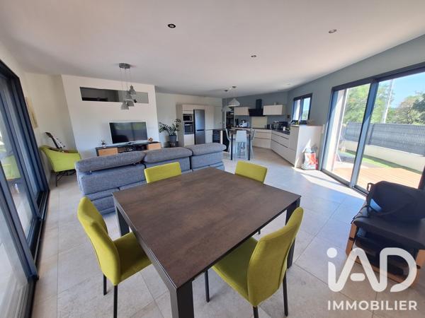 Maison à vendre 5 pièces 120 m² Beauvallon