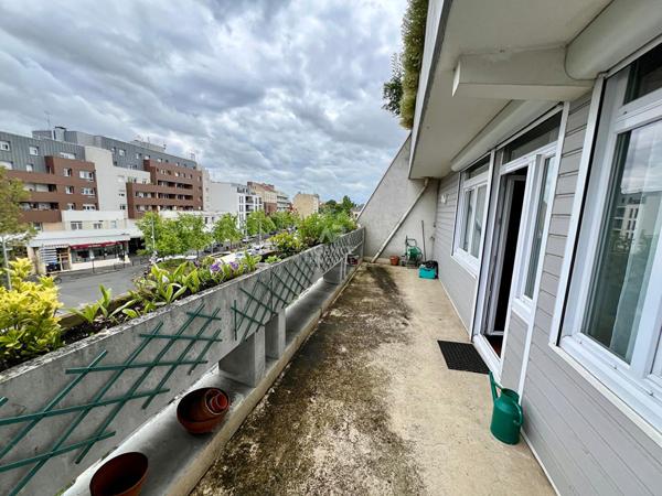 Appartement Houilles 5 pièce(s) 113 m2 €285 000 ** - Référence 905