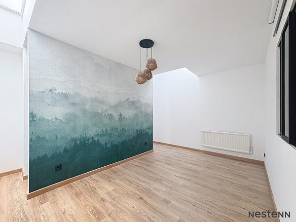 EXCLUSIVITÉ NESTENN LOCATION Non Meublé - Saint-Étienne Centre - Appartement T4 de 98,53 m² entièrement rénové - Charme de l'ancien - Calme absolu - Parking couvert - Climatisation