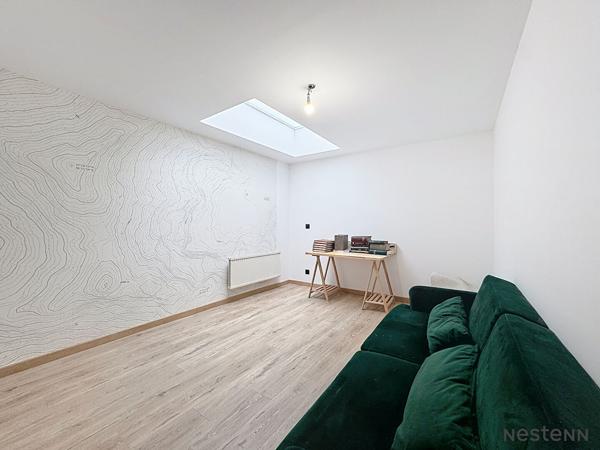 EXCLUSIVITÉ NESTENN LOCATION Non Meublé - Saint-Étienne Centre - Appartement T4 de 98,53 m² entièrement rénové - Charme de l'ancien - Calme absolu - Parking couvert - Climatisation