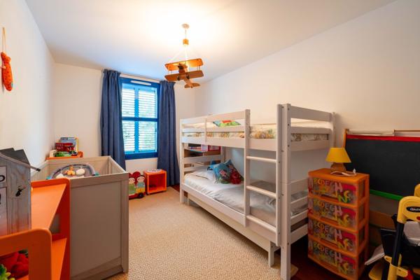 PROPRIETE CONTEMPORAINE 12 PIECES