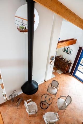 PROPRIETE CONTEMPORAINE 12 PIECES