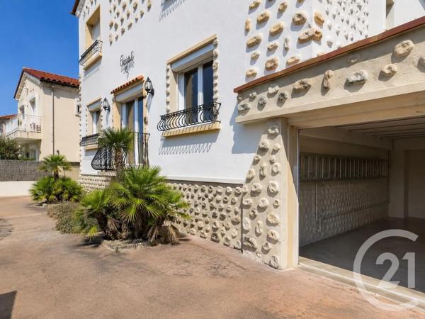 Maison à vendre  6 pièces - 122 m 2   LE BARCARES  - 66