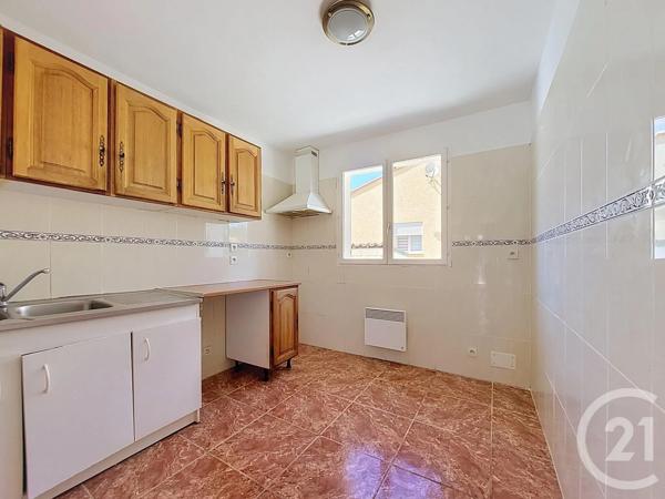 Maison à vendre  6 pièces - 122 m 2   LE BARCARES  - 66
