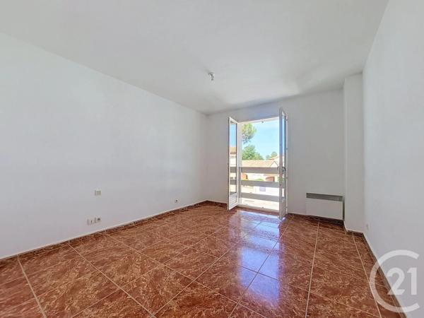 Maison à vendre  6 pièces - 122 m 2   LE BARCARES  - 66