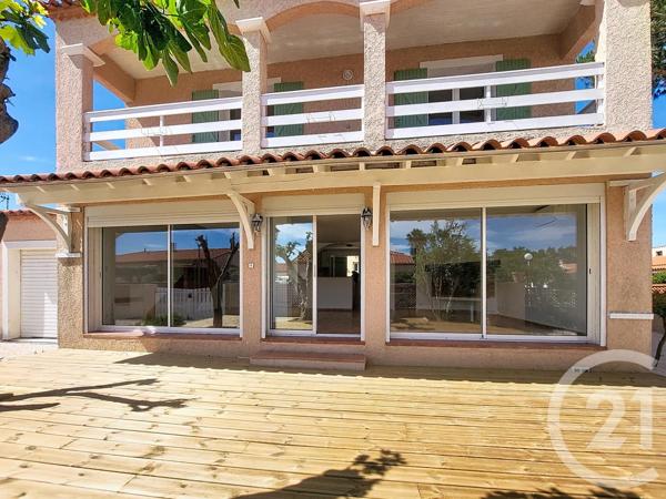 Maison à vendre  6 pièces - 122 m 2   LE BARCARES  - 66