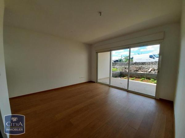 Appartement à louer 2 pièces 44.85m² Saint-Denis (97400)