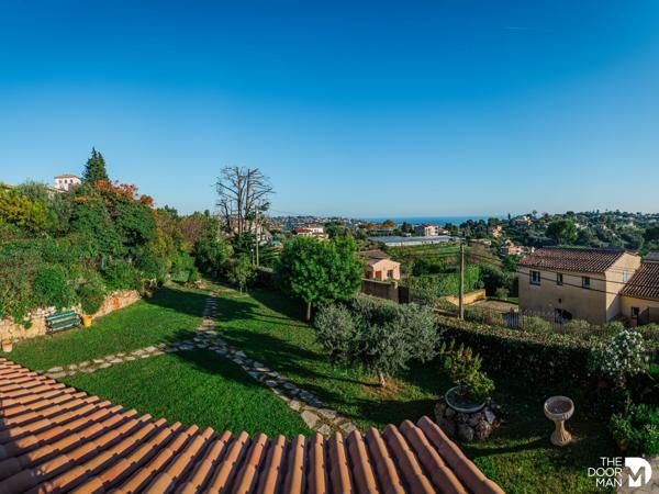 Villa - Vendu - 123 m² - SAINT-LAURENT-DU-VAR | The Door Man