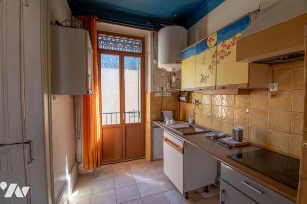 Appartement T4 de 75,37 m² (Carrez) à fort potentiel – Dernier étage & Grenier privatif