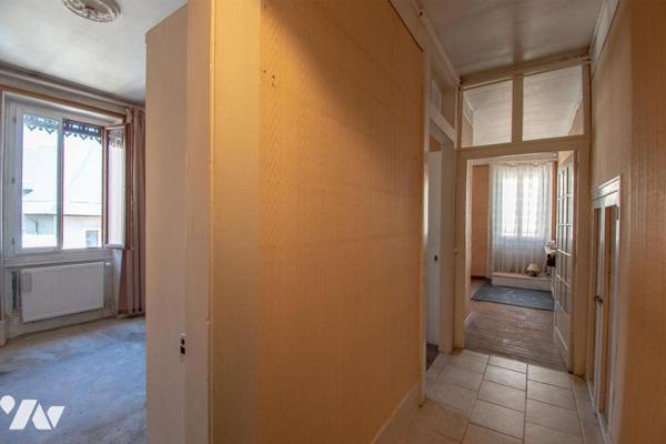Appartement T4 de 75,37 m² (Carrez) à fort potentiel – Dernier étage & Grenier privatif