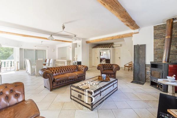 Aubagne, Maison 4 Chambres -  195 m² à vendre