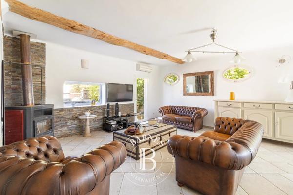 Aubagne, Maison 4 Chambres -  195 m² à vendre