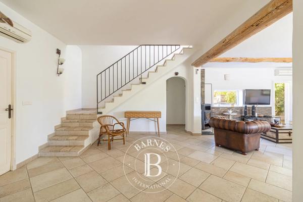 Aubagne, Maison 4 Chambres -  195 m² à vendre