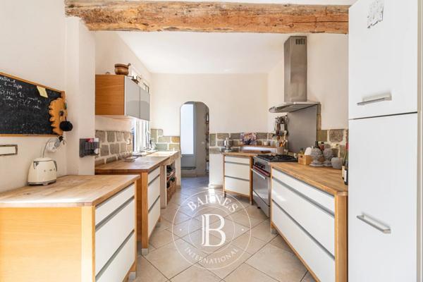 Aubagne, Maison 4 Chambres -  195 m² à vendre