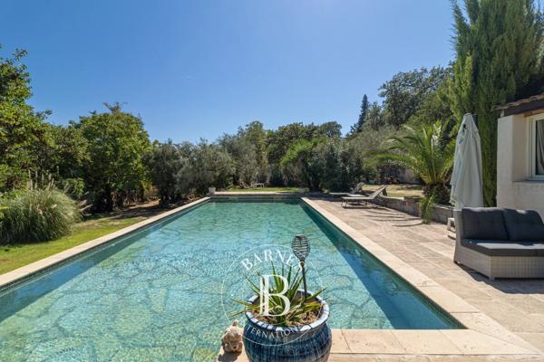 Aubagne, Maison 4 Chambres -  195 m² à vendre