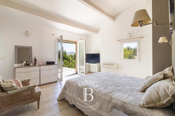 Aubagne, Maison 4 Chambres -  195 m² à vendre