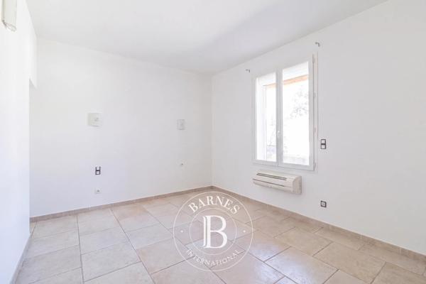 Aubagne, Maison 4 Chambres -  195 m² à vendre
