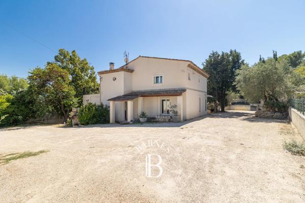 Aubagne, Maison 4 Chambres -  195 m² à vendre
