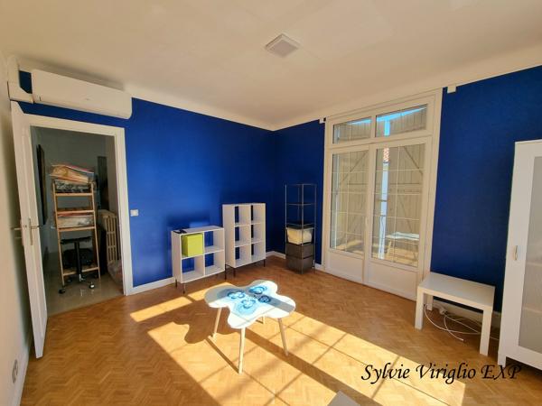 Maison de charme de 129 m². Terrain de 336 m². Au coeur de Bergerac.