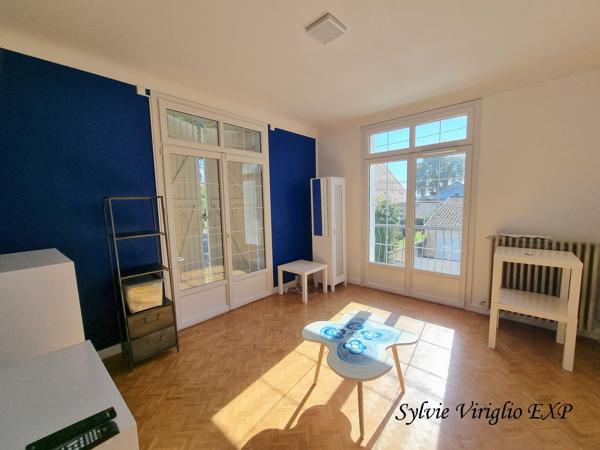 Maison de charme de 129 m². Terrain de 336 m². Au coeur de Bergerac.