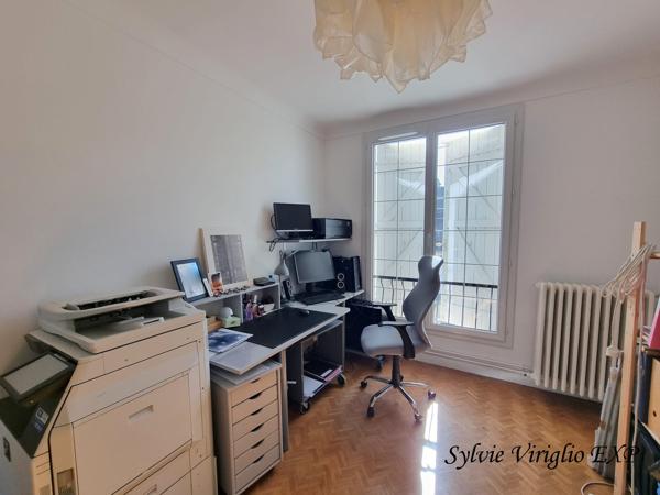 Maison de charme de 129 m². Terrain de 336 m². Au coeur de Bergerac.