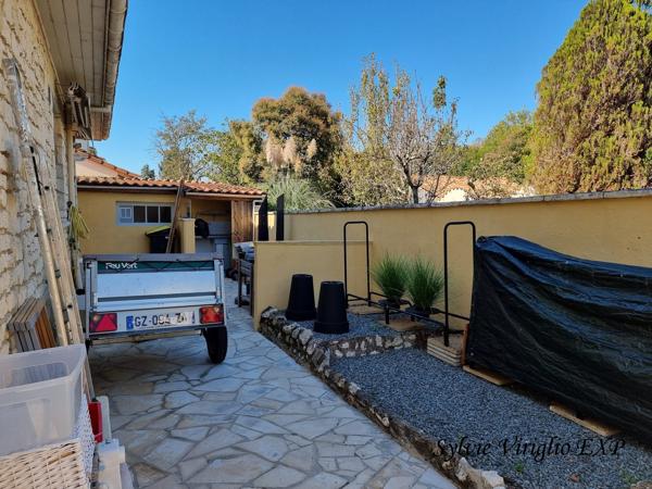 Maison de charme de 129 m². Terrain de 336 m². Au coeur de Bergerac.