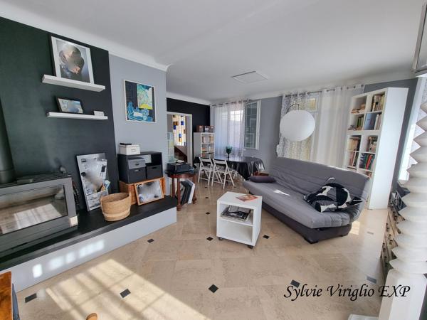 Maison de charme de 129 m². Terrain de 336 m². Au coeur de Bergerac.