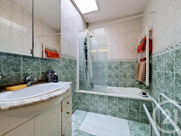 Maison à vendre  4 pièces - 77,16 m 2   LANSARGUES  - 34