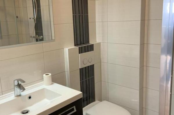 Location - Appartement 2 pièces 45 m 2 LE MANS (72000)