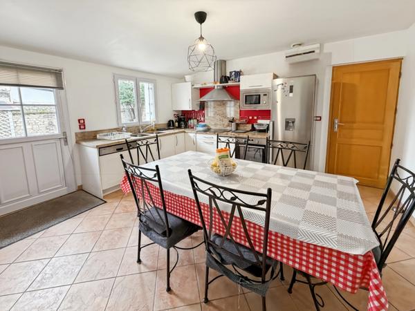 Saint Etienne du Rouvray centre Maison 6 pièces + studio - 110 M2