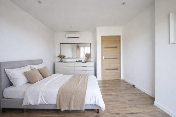 Flassans-sur-Issole (83340) VILLA CONTEMPORAINE D'EXCEPTION - 2022 - 195,19 m² + garage - Piscine - Domaine recherché