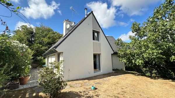FOUESNANT BOURG - Maison de 135 m² sur un joli terrain de 930 m² !