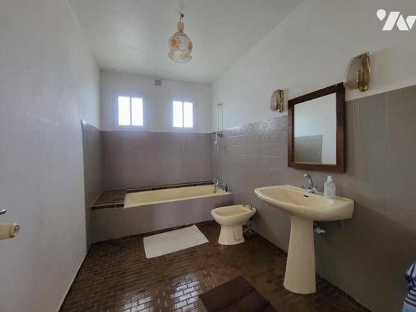 Maison d'habitation proche centre-ville et commodités