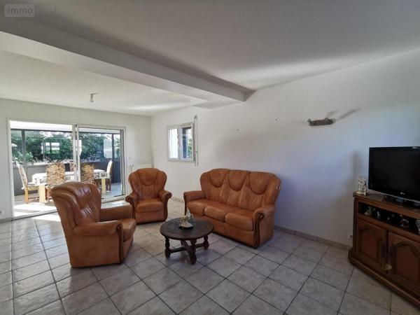 Maison à vendre à Bégard dans les Côtes-d'Armor (22140), ref : 22102-2047