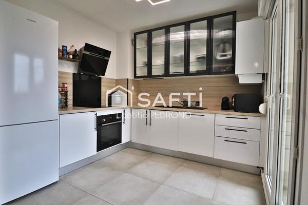 Magnifique petite maison avec terrasse, cave et garage sans travaux