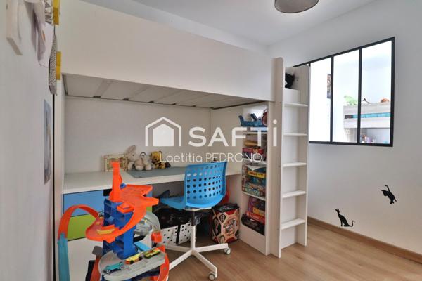 Magnifique petite maison avec terrasse, cave et garage sans travaux