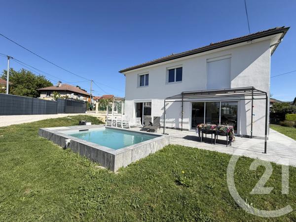 Maison à vendre  5 pièces - 132 m 2   VOIRON  - 38