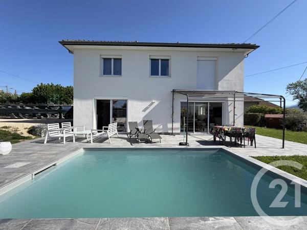 Maison à vendre  5 pièces - 132 m 2   VOIRON  - 38
