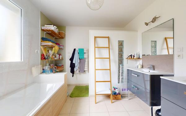 Maison à vendre    6 pièces • 157 m2 Carquefou