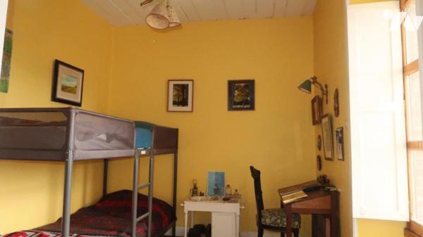 LE BOUPERE CENTRE, A 13 KMS DES HERBIERS, MAISON DE CARACTERE AVEC JARDIN ATTENANT ET GARAGE.