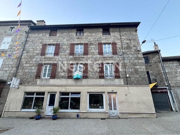 Local commercial dans le centre de Tence