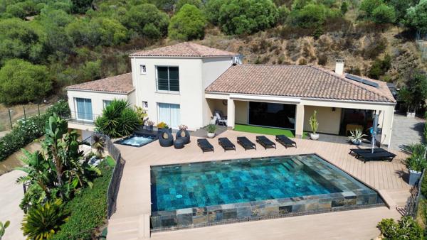 Villa Afa T5 270m2 Afa (20167)