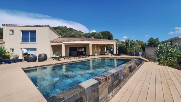 Villa Afa T5 270m2 Afa (20167)