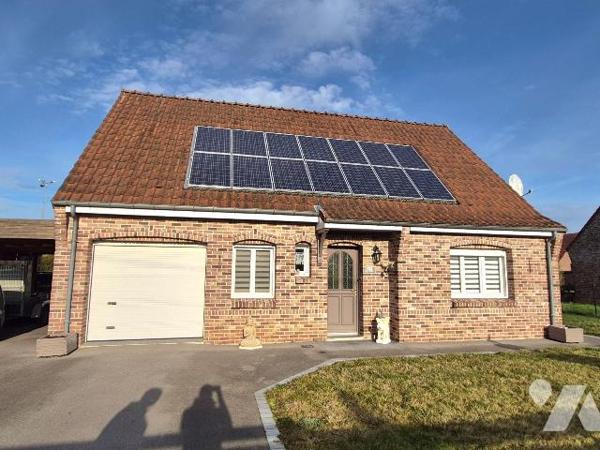 Merville:  Charmante maison individuelle en briques, construite dans une résidence calme et réc...